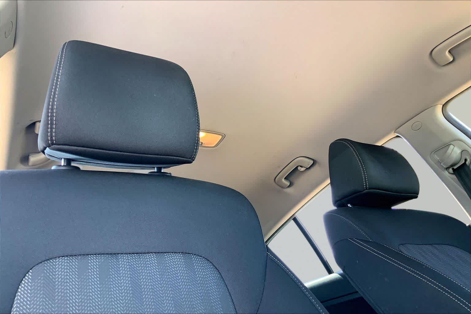 Used 2021 Snow White Pearl Kia LX image 13