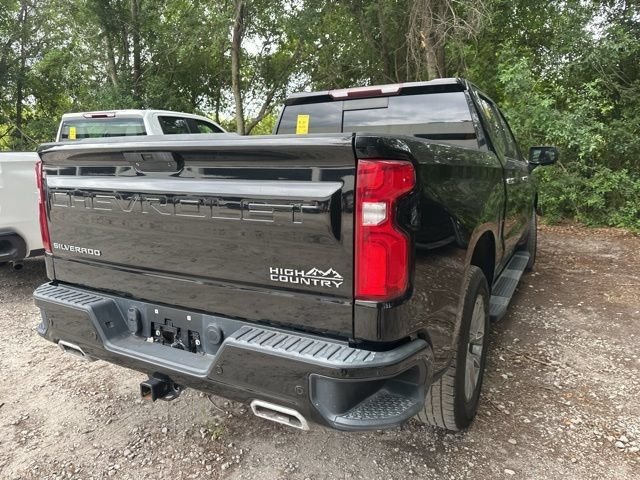 Used 2021 Black Chevrolet High Country image 36