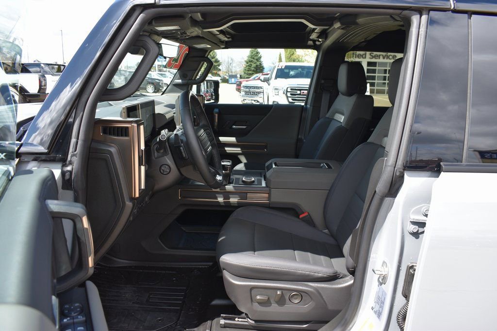 2025 GMC HUMMER EV 2X - Photo 13