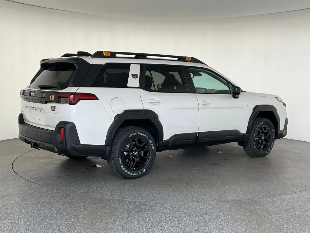 New 2026 CRYSTAL WHITE PEARL Subaru Wilderness image 4
