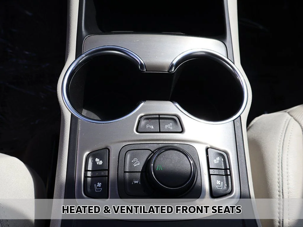 Used 2020 White GMC Denali image 7