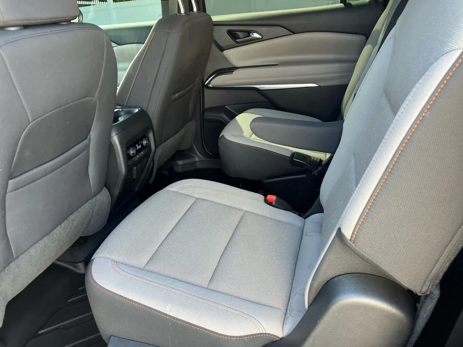 Used 2025 Lakeshore Blue Metallic Chevrolet FWD LT image 9