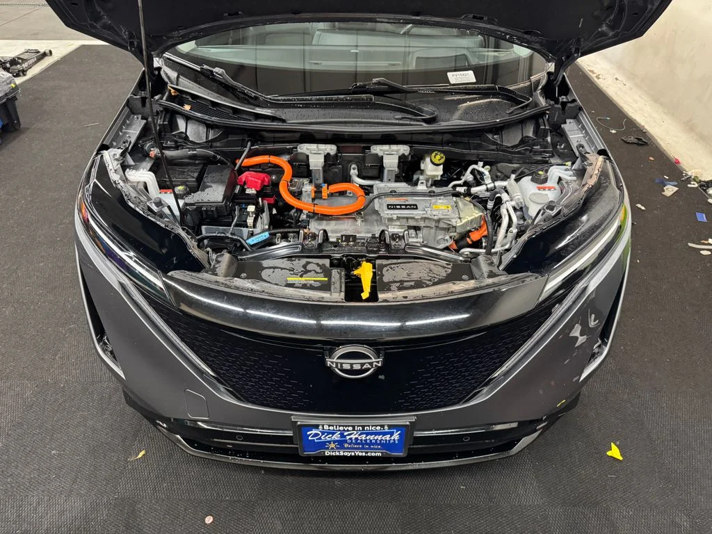 Used 2023 Gray Nissan ENGAGE image 10
