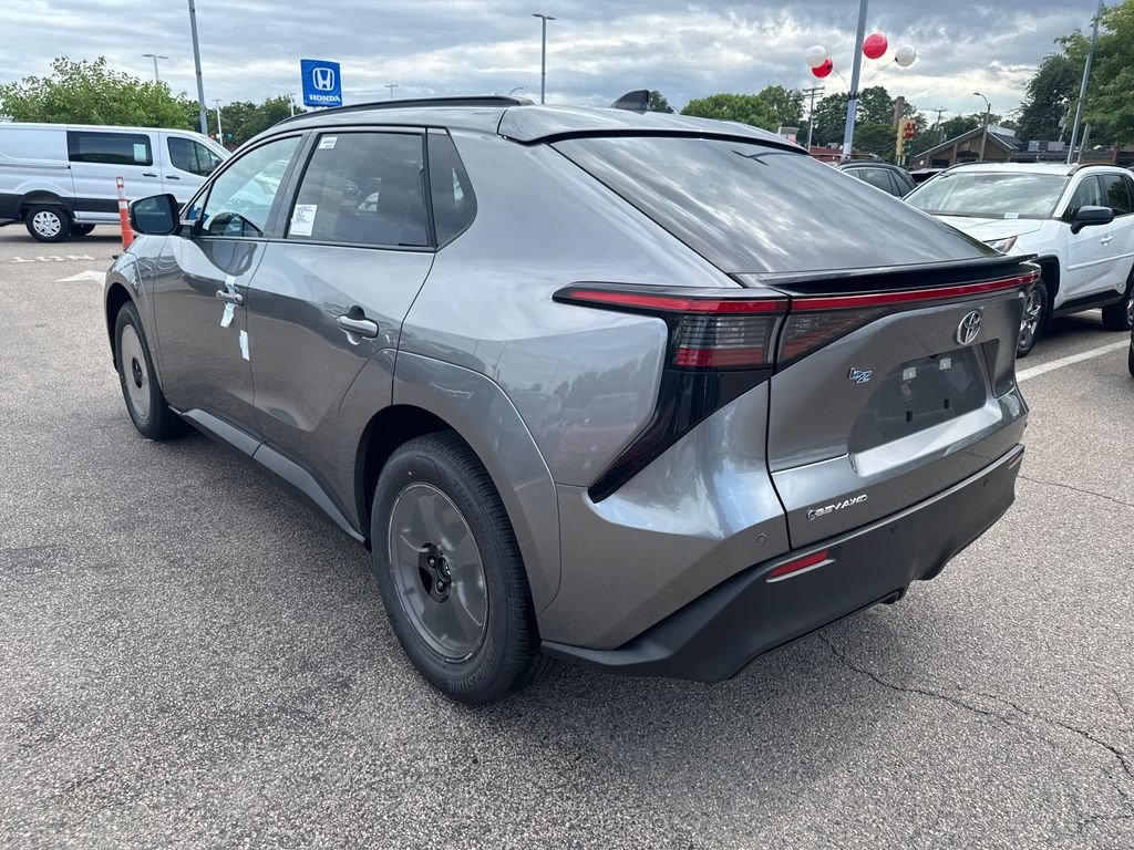 New 2026 Heavy Metal Toyota XLE image 5
