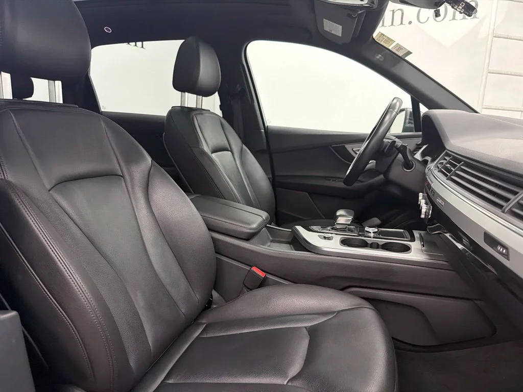 Used 2019 Gray Audi 45 Premium image 36