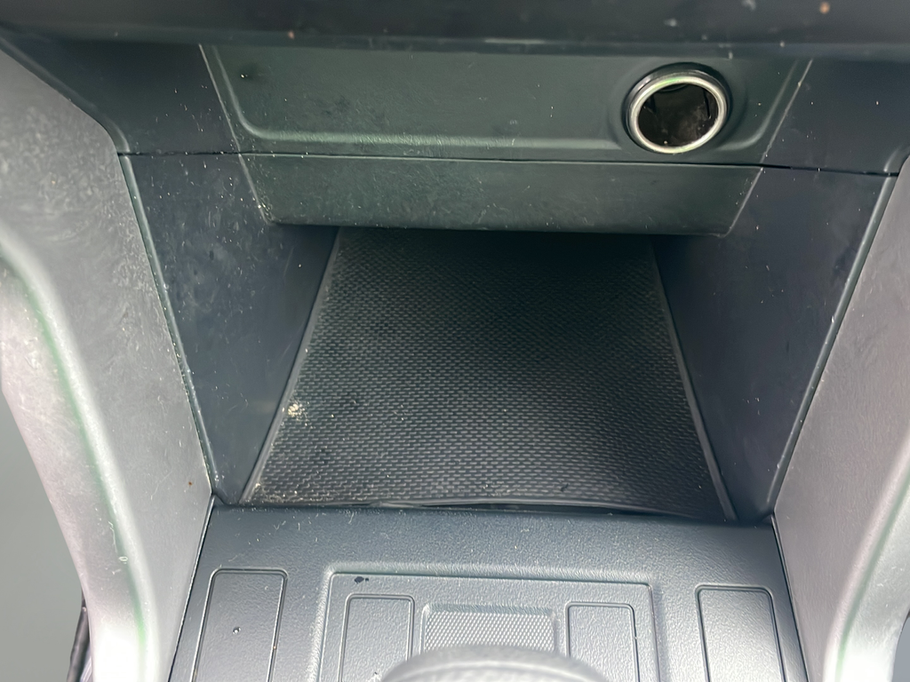 Used 2018 Silver Subaru 2.5i image 29