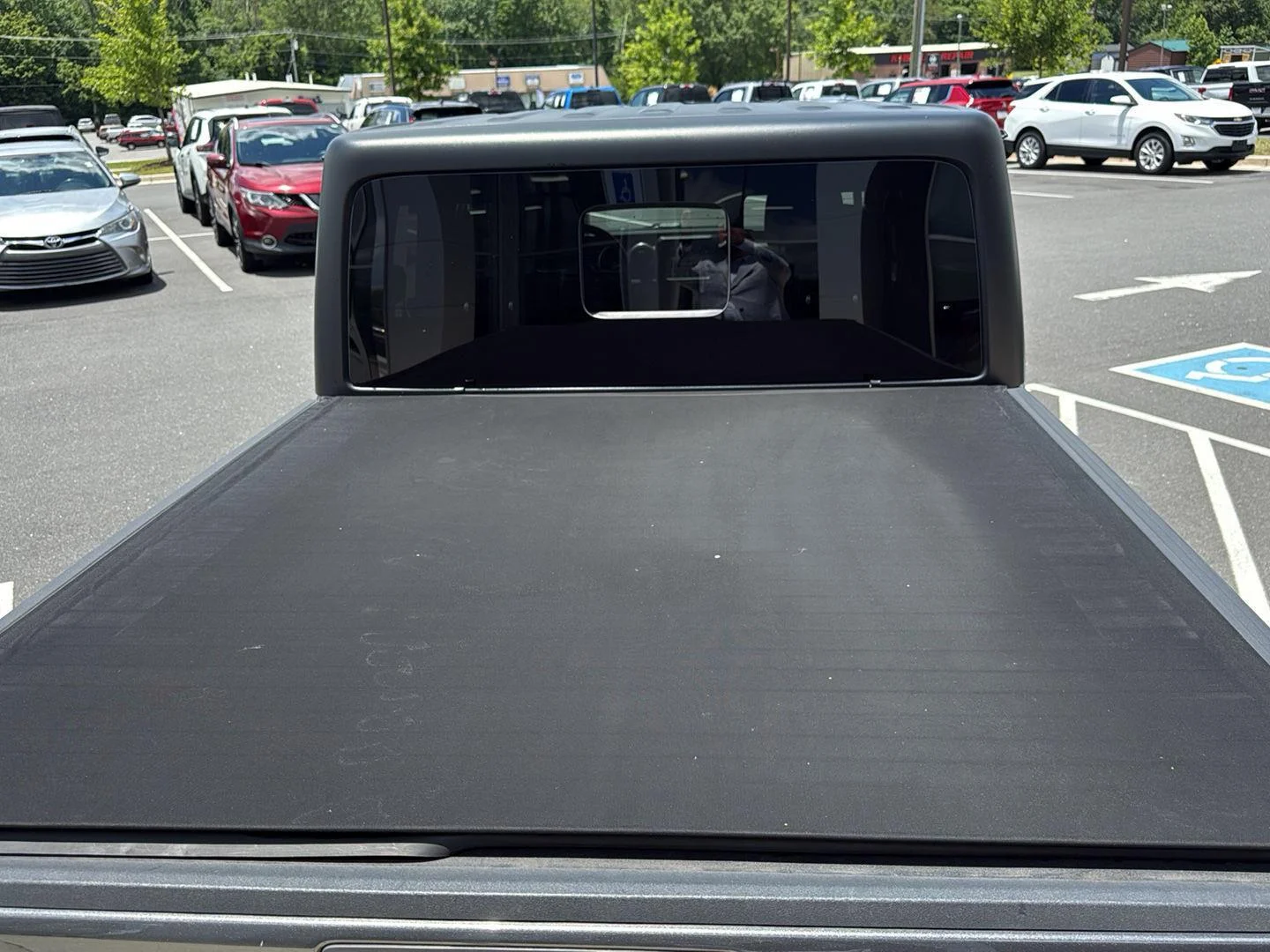 Used 2022  JEEP SPORT image 12