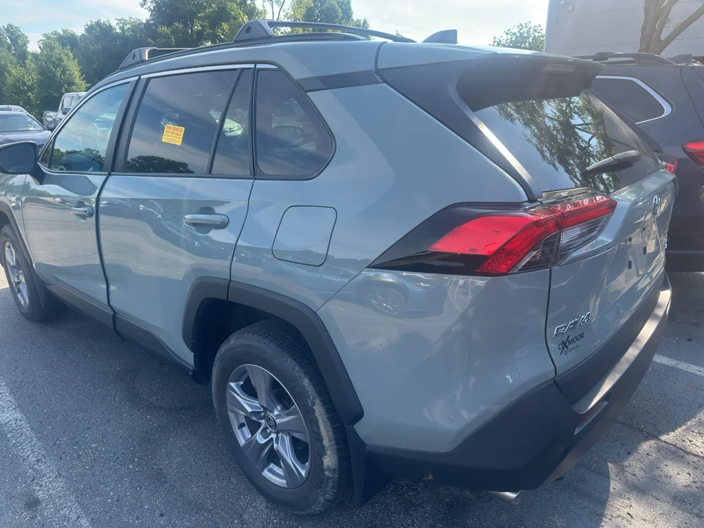 Used 2022 Lunar Rock Toyota XLE image 4