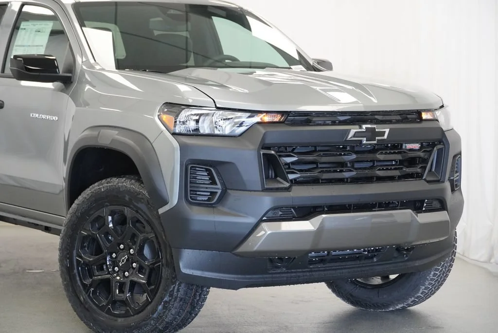 New 2026 Sterling Gray Metallic Chevrolet Trail Boss image 8