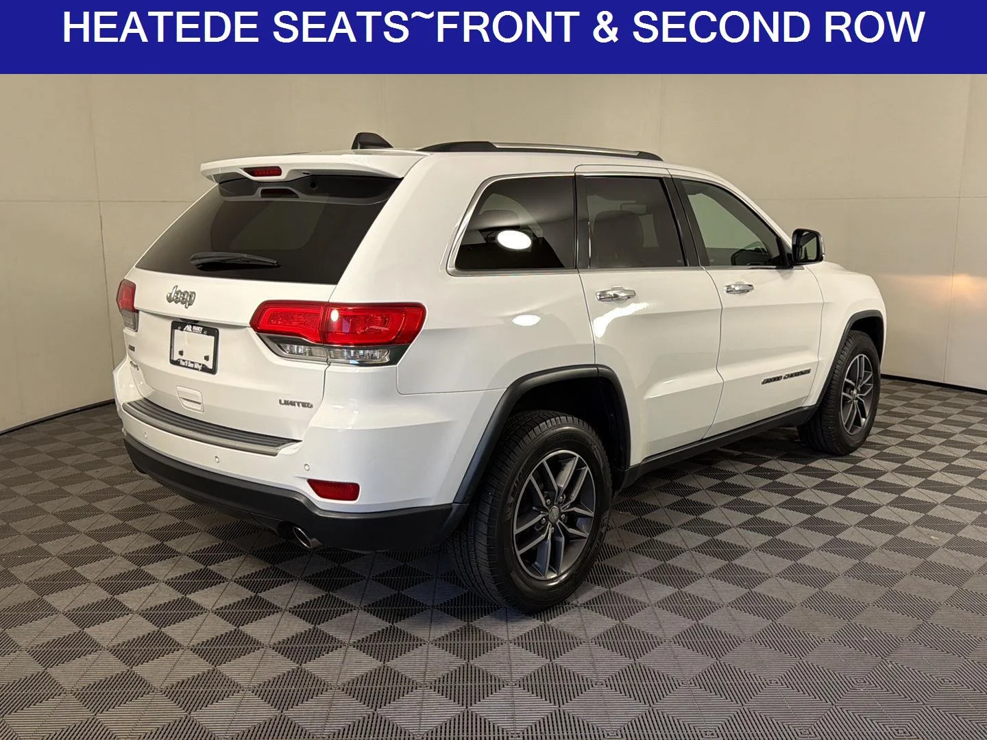 Used 2017 Bright White Clearcoat Jeep Limited image 5