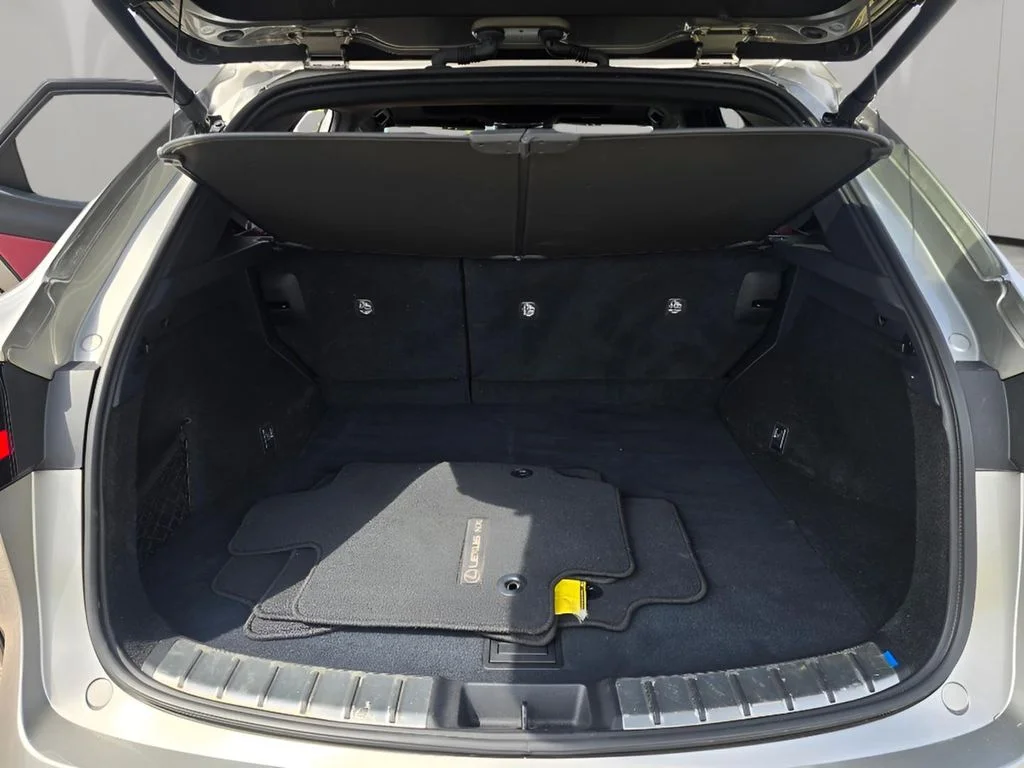 Used 2022 Atomic Silver Lexus Premium image 9