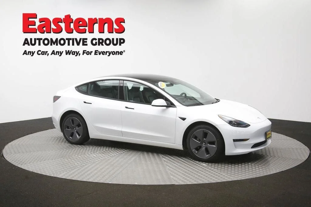 Used 2023 White Tesla Base image 34
