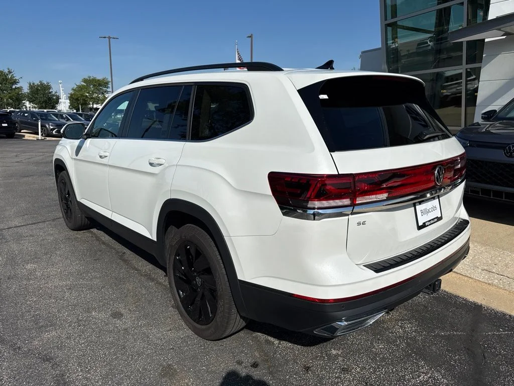 Used 2026 Opal White Volkswagen 2.0T SE w/Technology image 4