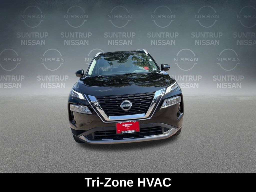Used 2023 Black Nissan SL image 10
