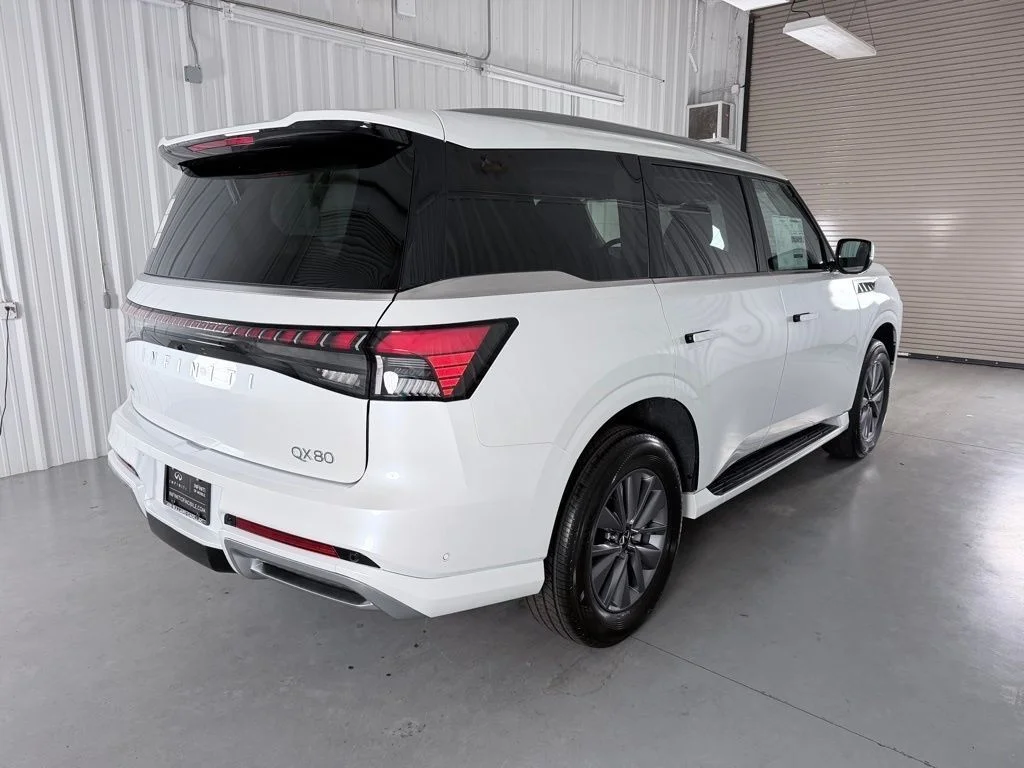 Certified Used 2026 White INFINITI PURE image 6