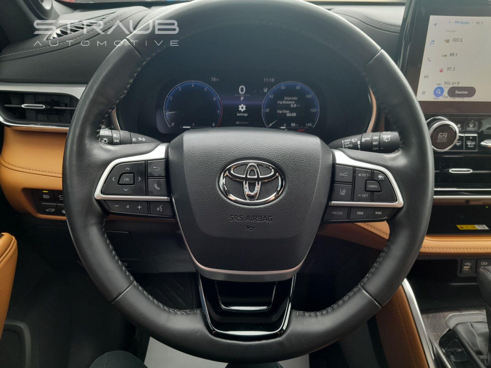 2023 Toyota Highlander Platinum - Photo 13