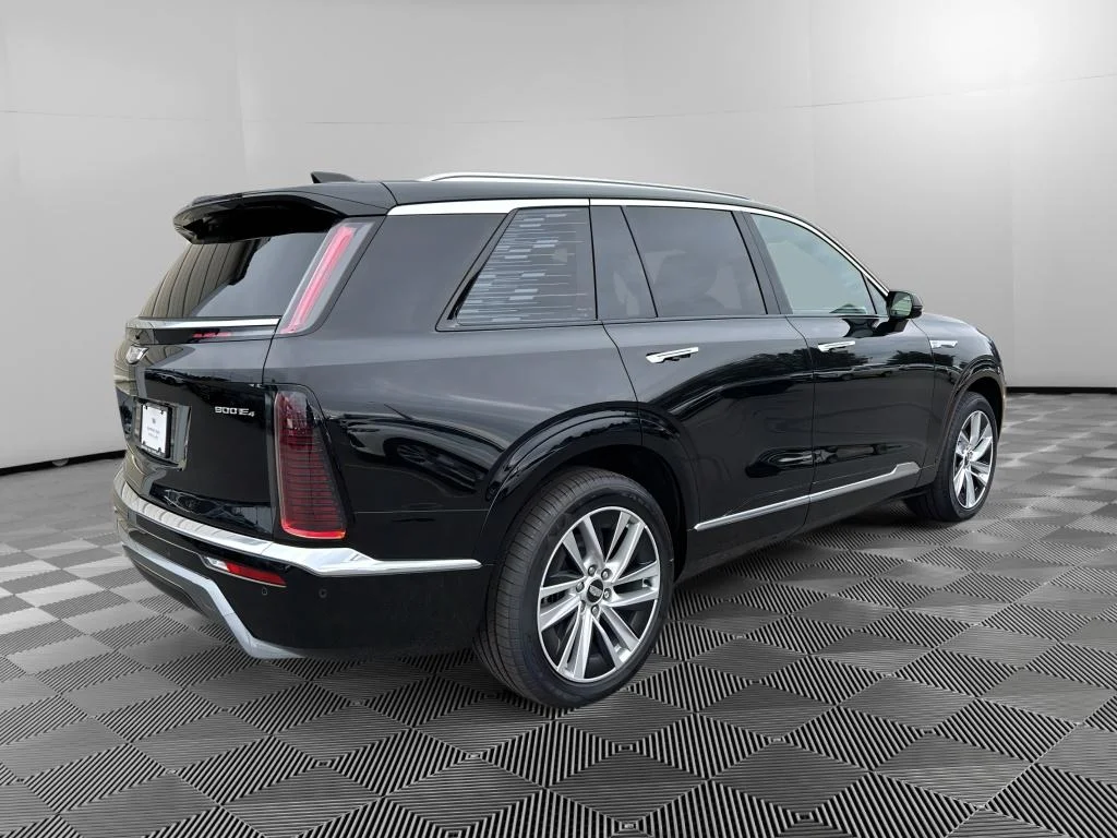 2026 Cadillac VISTIQ Luxury - Photo 3
