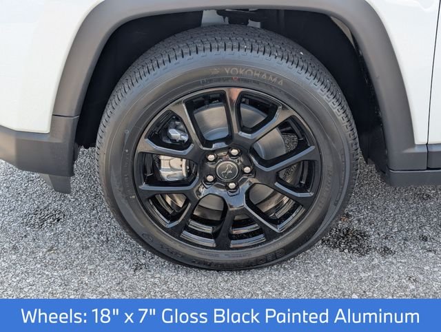 New 2026 Bright White Clearcoat Jeep Latitude image 12