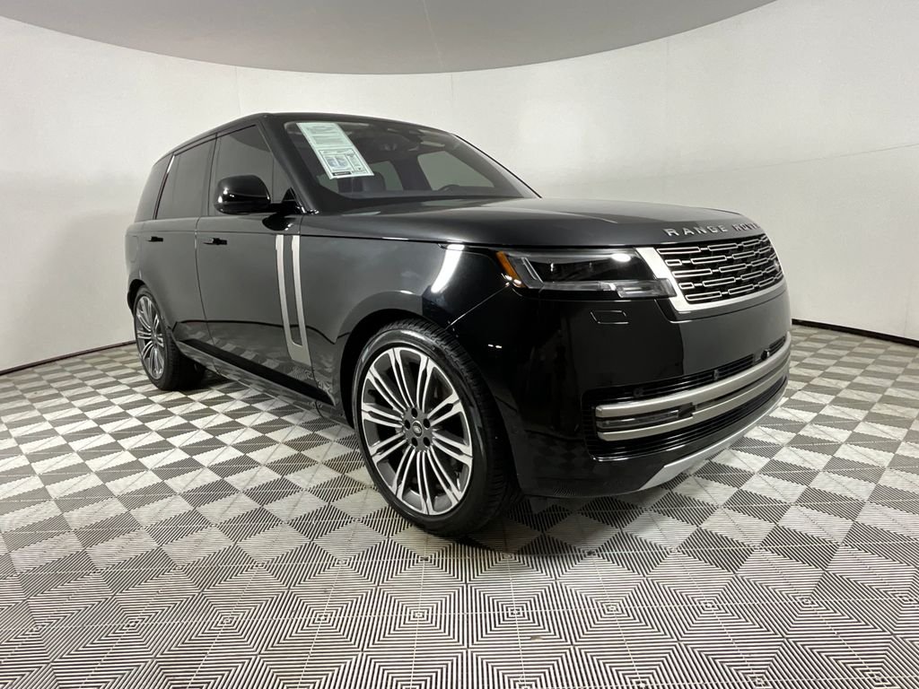 Used 2023 Santorini Black Metallic Land Rover SE image 6