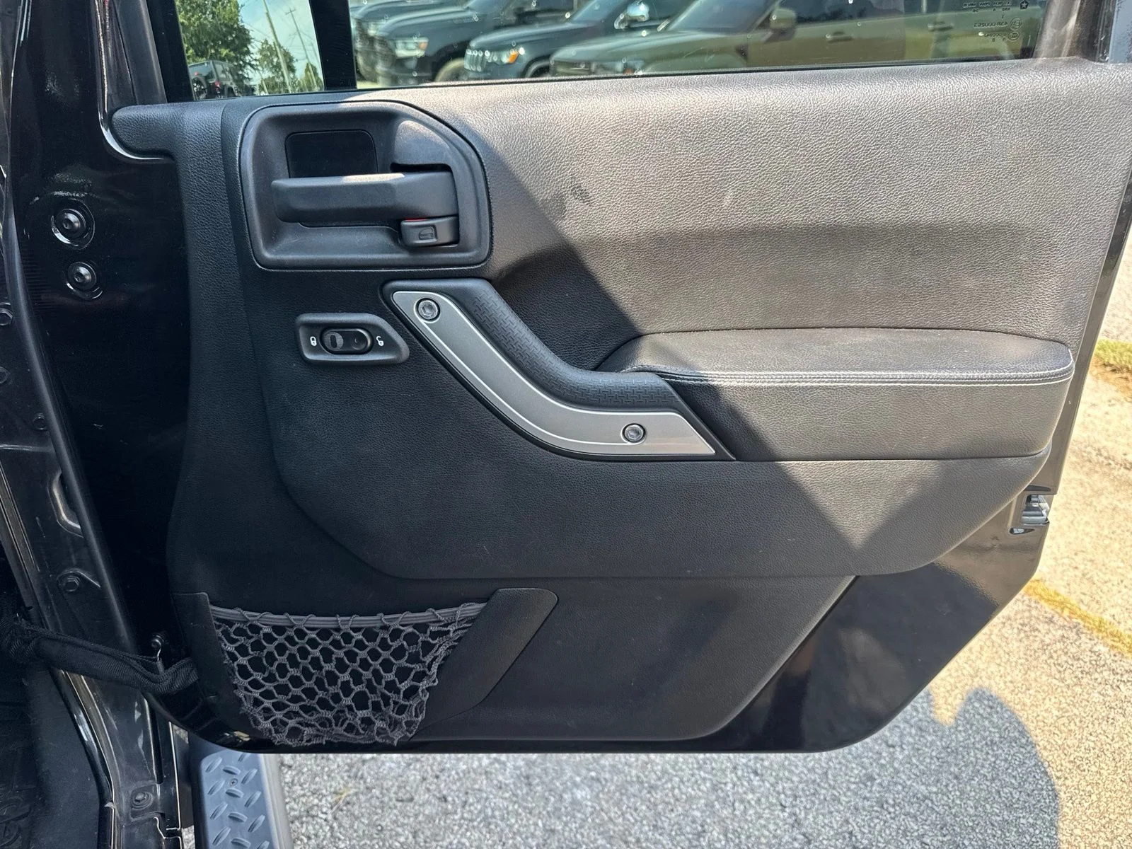 Used 2014 Black Jeep Unlimited Rubicon image 24