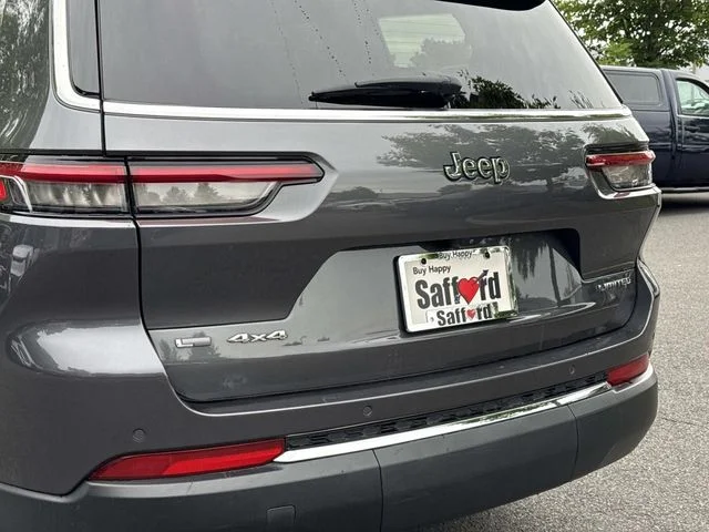 Used 2021 Gray Jeep Limited image 11