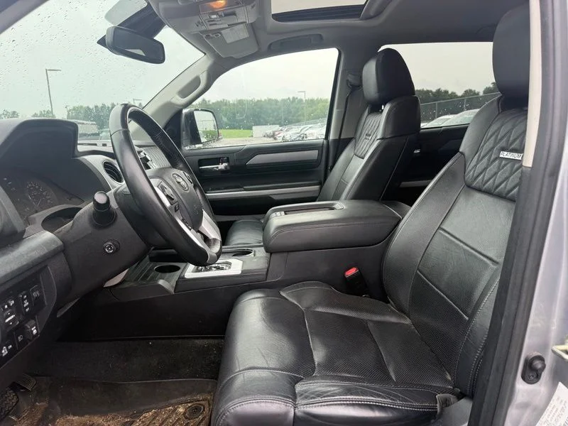 Used 2020 Silver Toyota Platinum image 3