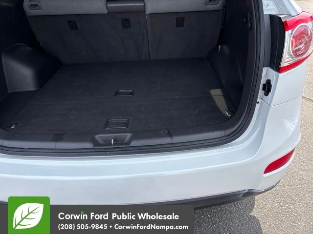 Used 2012 Frost White Pearl Hyundai  image 29