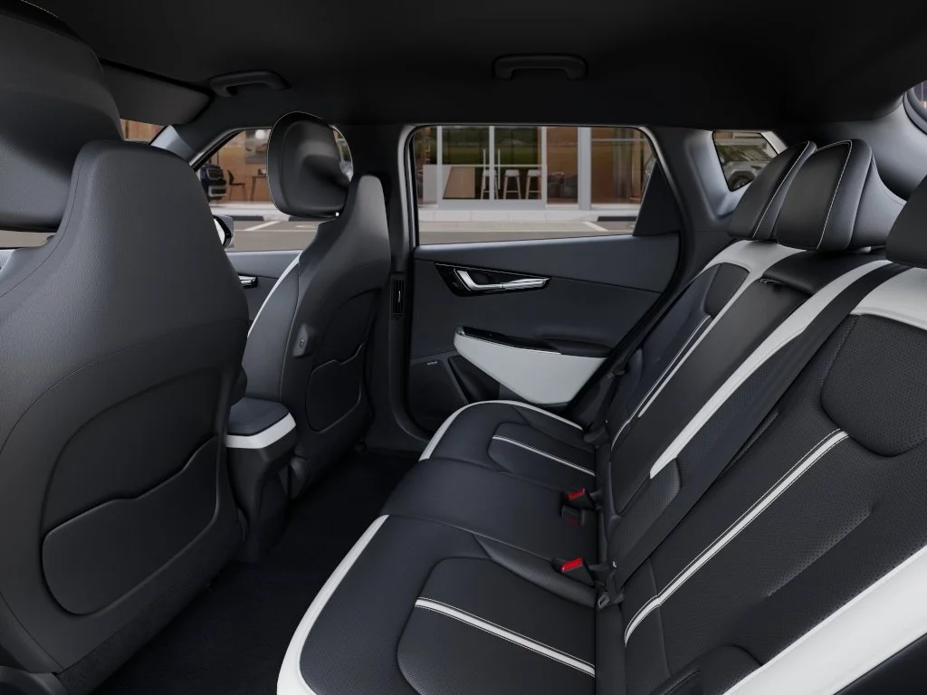 New 2026 White Pearl Kia  image 18