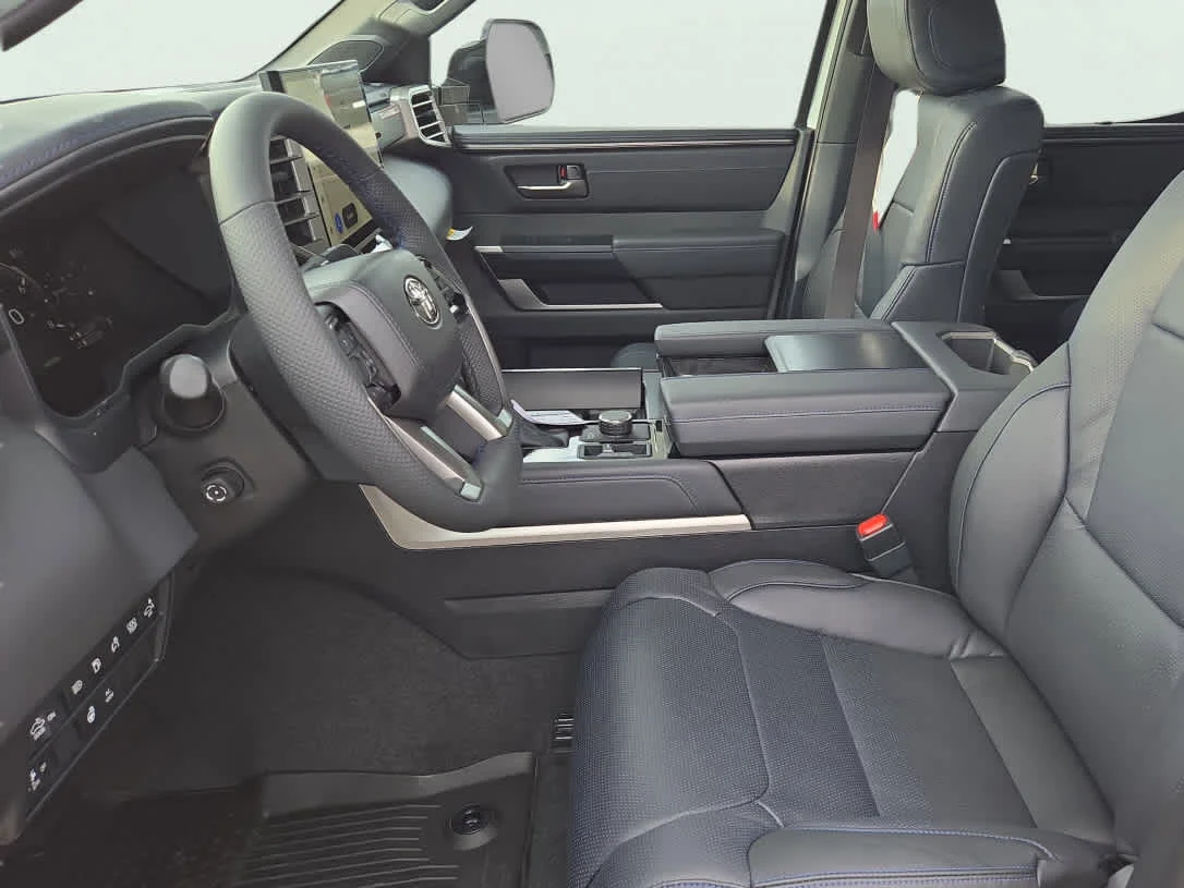 2026 Toyota Tundra Platinum - Photo 9