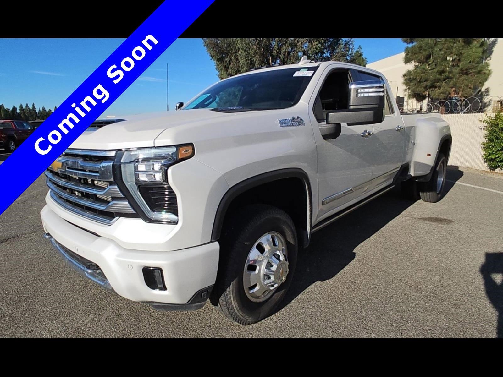 2024 Chevrolet Silverado HD High Country 4WD Crew Cab Long Box DRW's photo