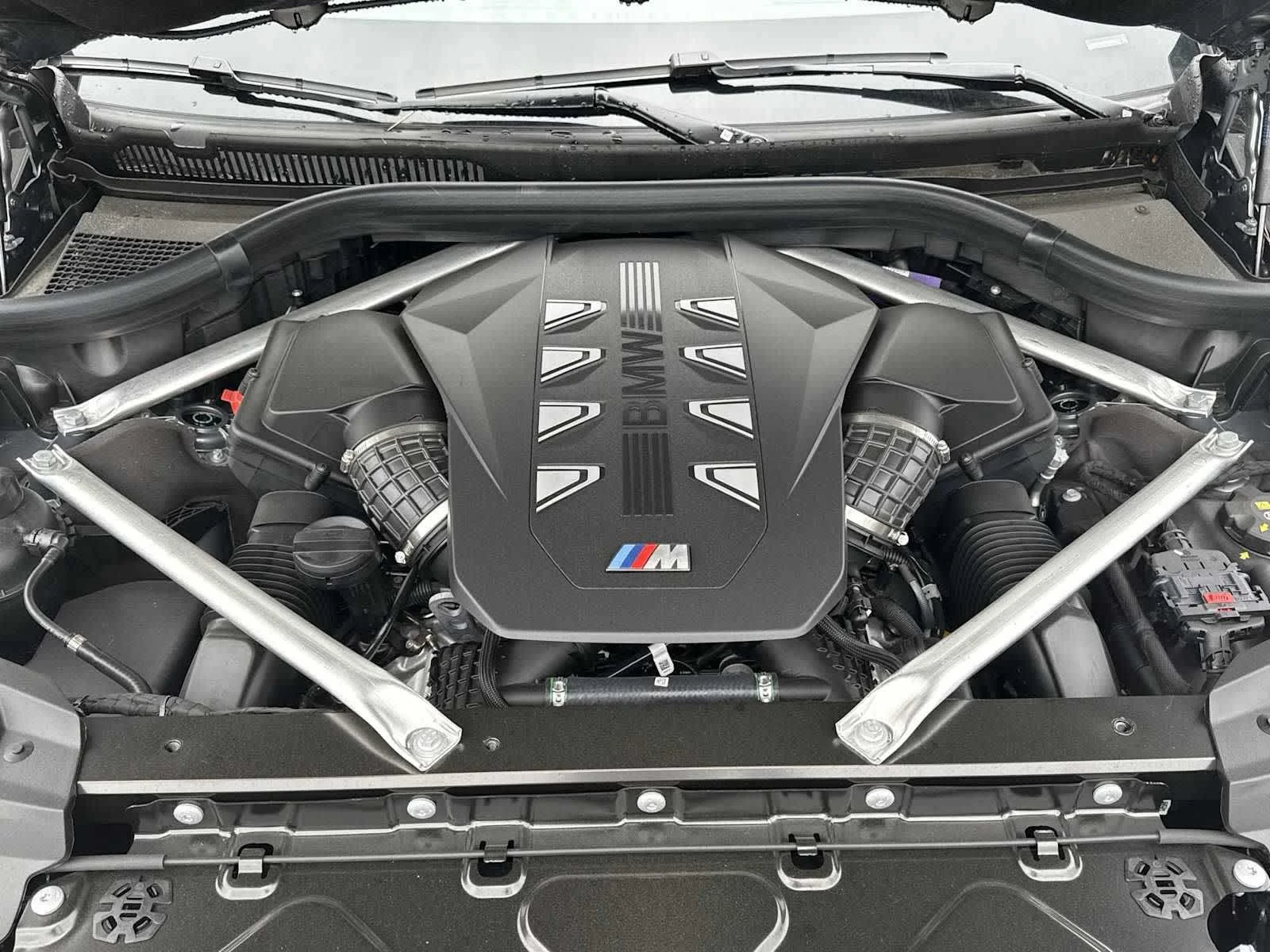 New 2026 Skyscraper Grey Metallic BMW M60i image 15
