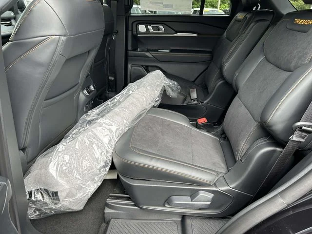 New 2026 Black Ford Tremor image 10