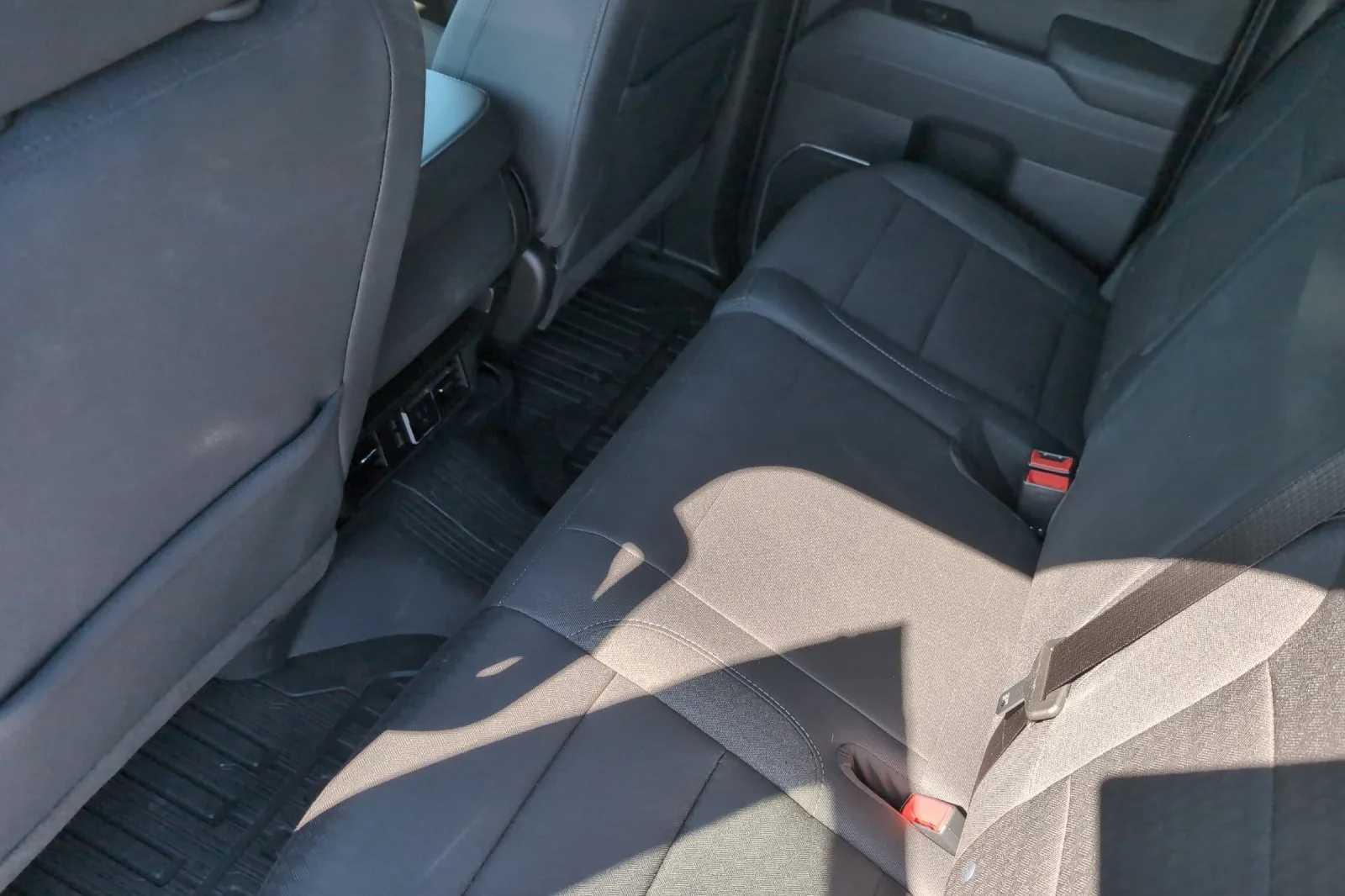 New 2025 Onyx Black GMC Elevation image 12