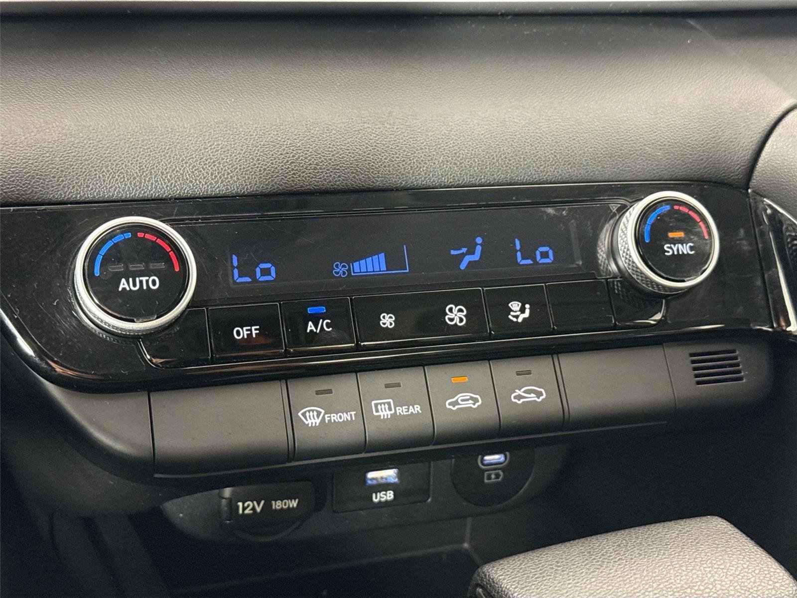 Used 2025 Fluid Metal Hyundai Blue image 22