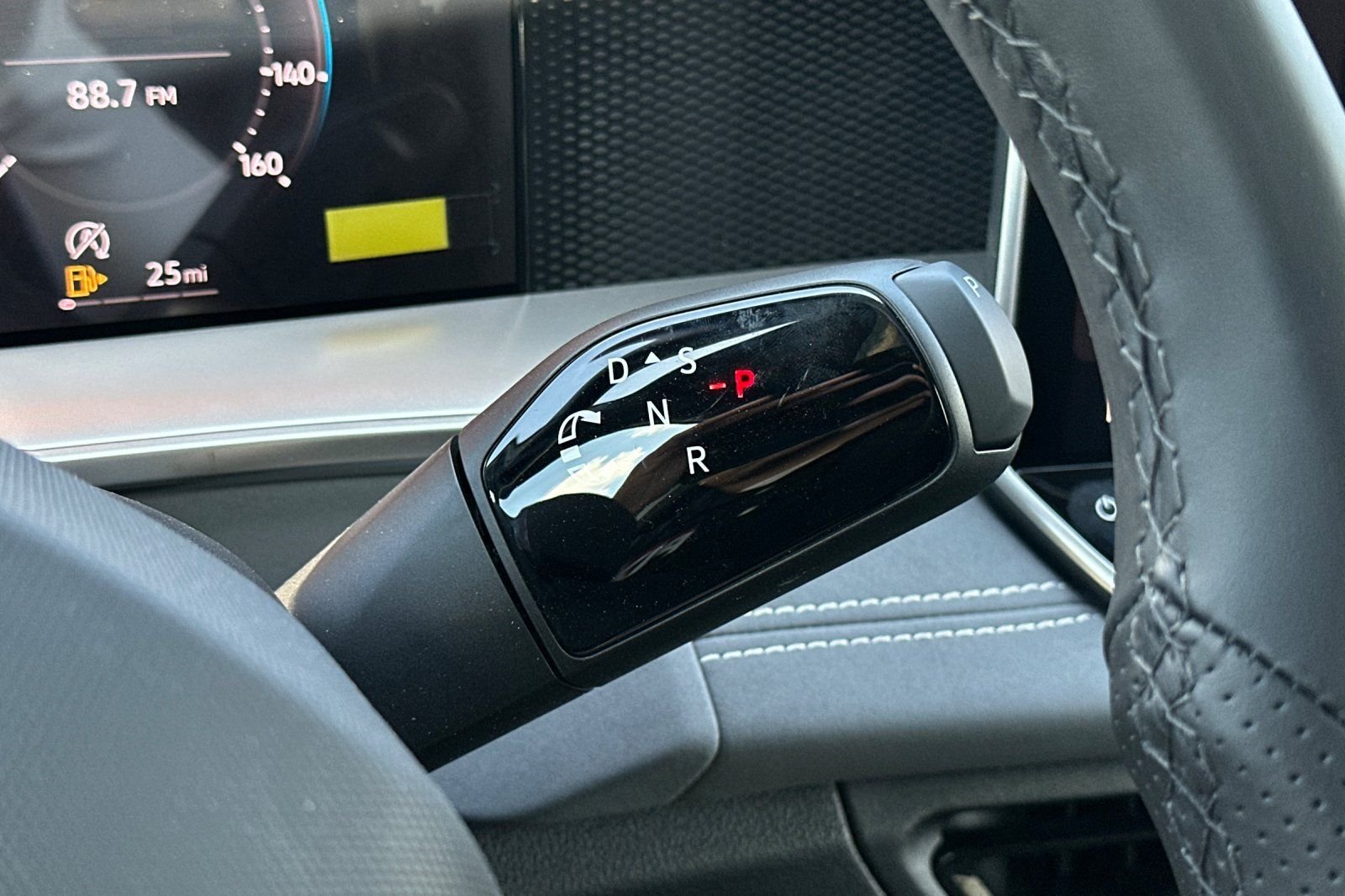New 2026  Volkswagen 2.0T SE R-Line Black image 21