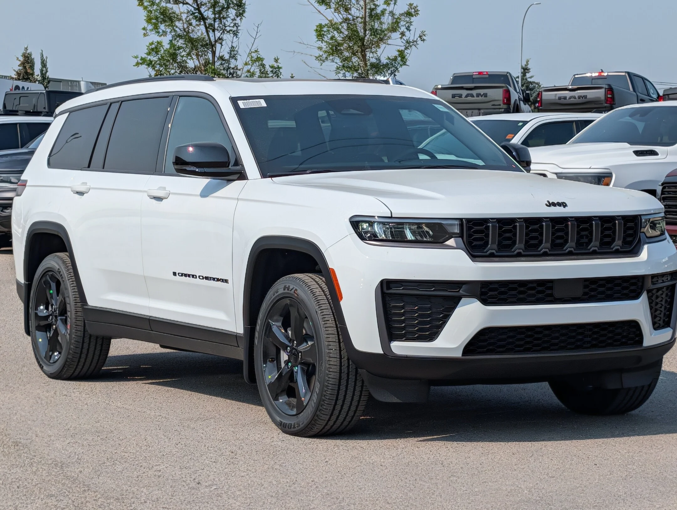 New 2026 White Jeep Altitude - - 4x4 - Power Sunroof - Trailer Tow Pkg - 20 Black Wheels - Remote Start & More! image 2
