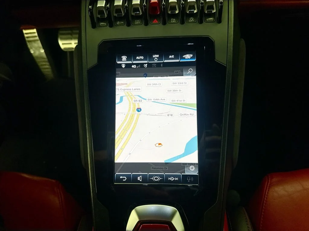 Used 2021 Black Lamborghini  image 13