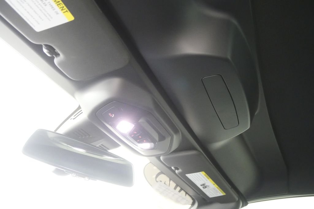Used 2023 Not Available BMW sDrive30i image 21