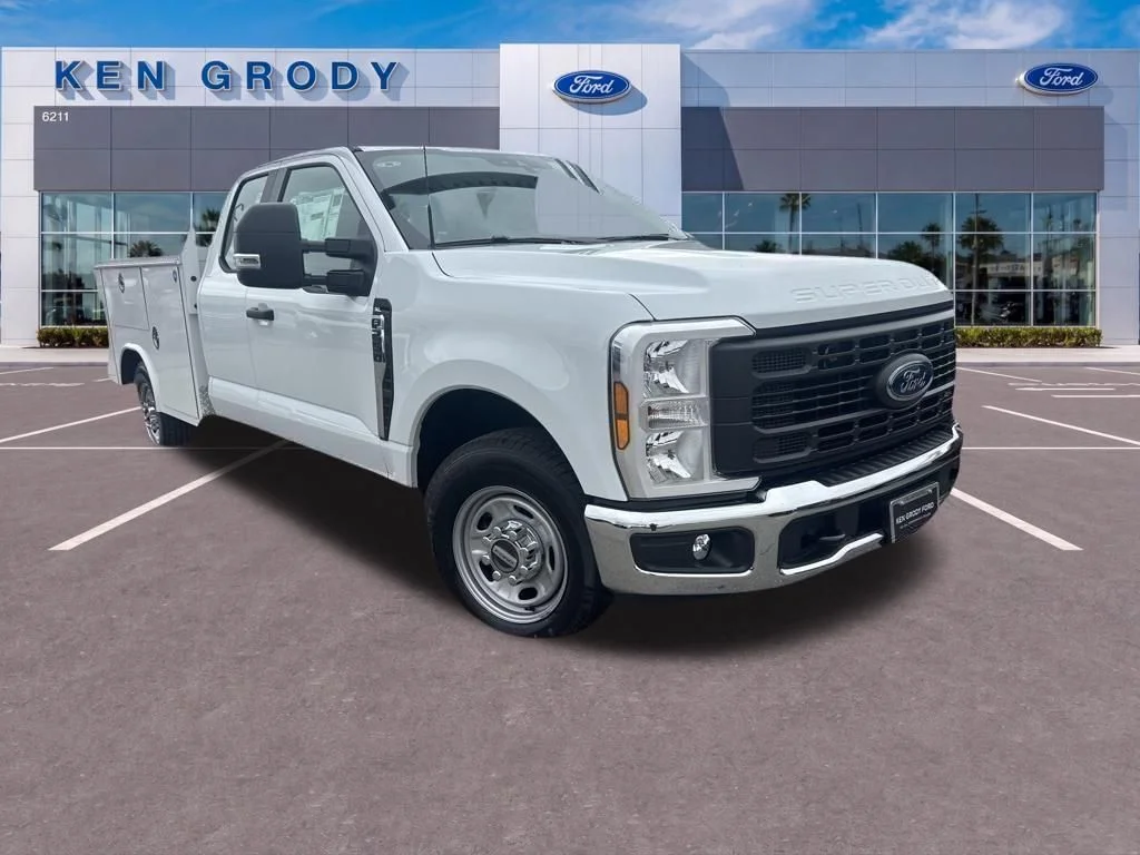 2026 Ford F-250 XL SuperCab 8' Box's photo