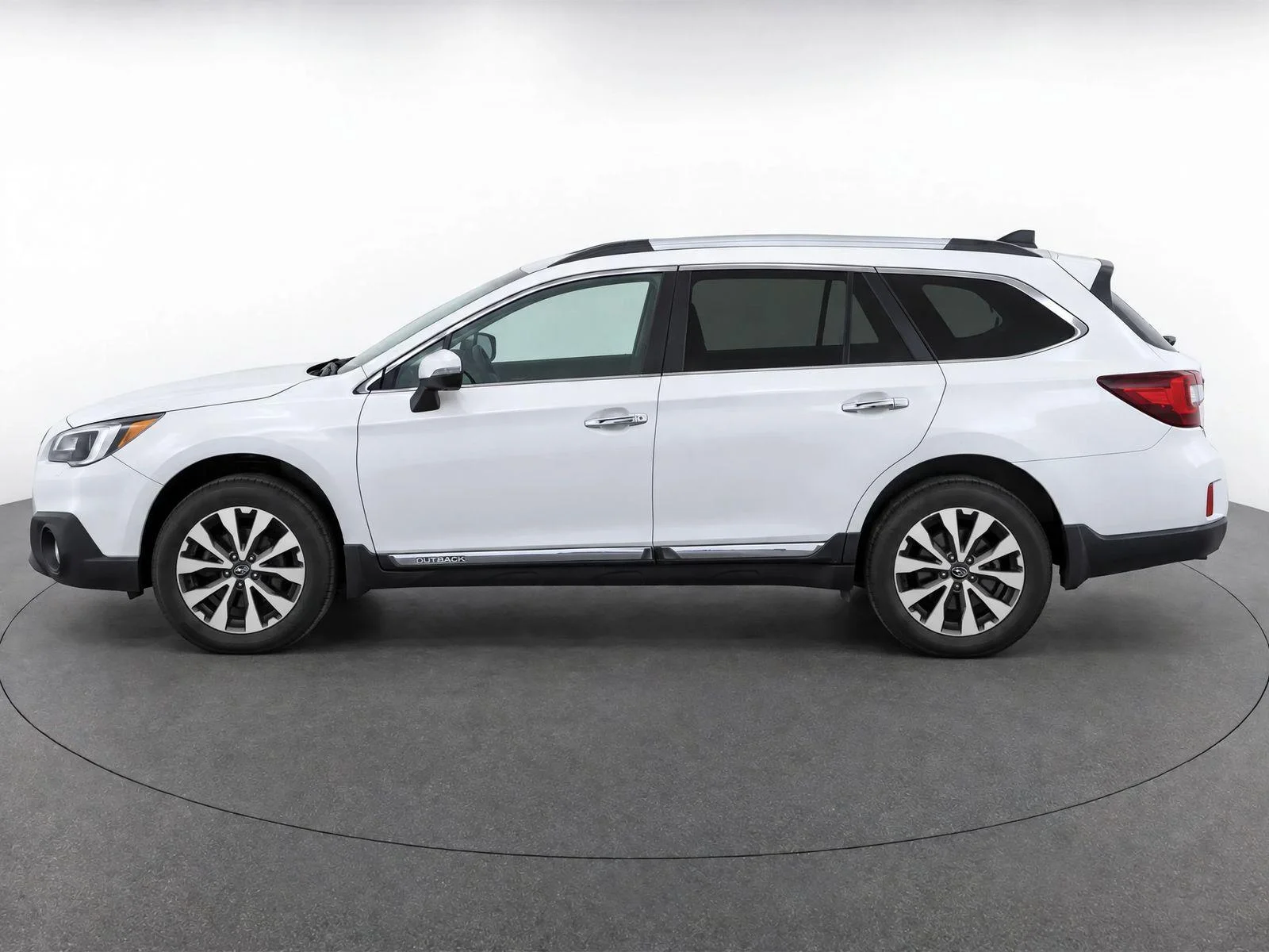 Used 2017 Crystal White Pearl Subaru Touring image 6