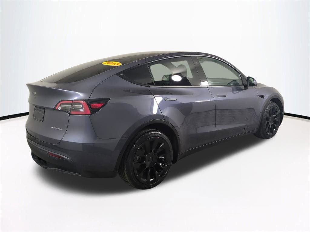 2023 Tesla Model Y Long Range - Photo 5