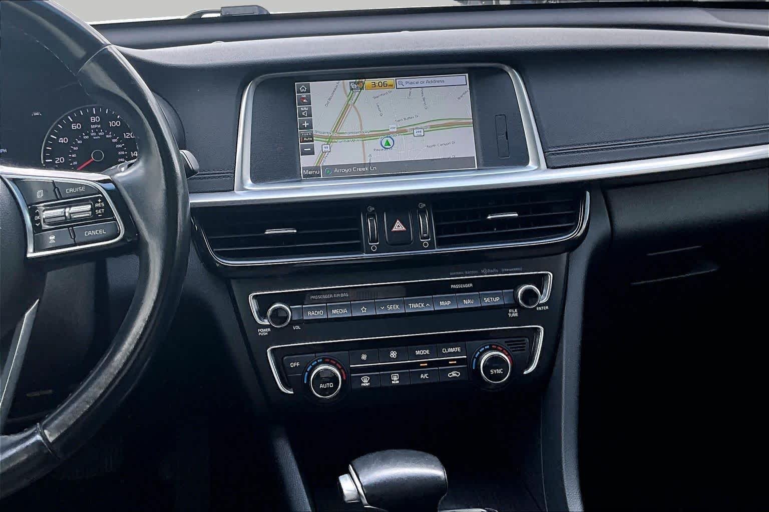 Used 2019 Snow White Pearl Kia EX image 7