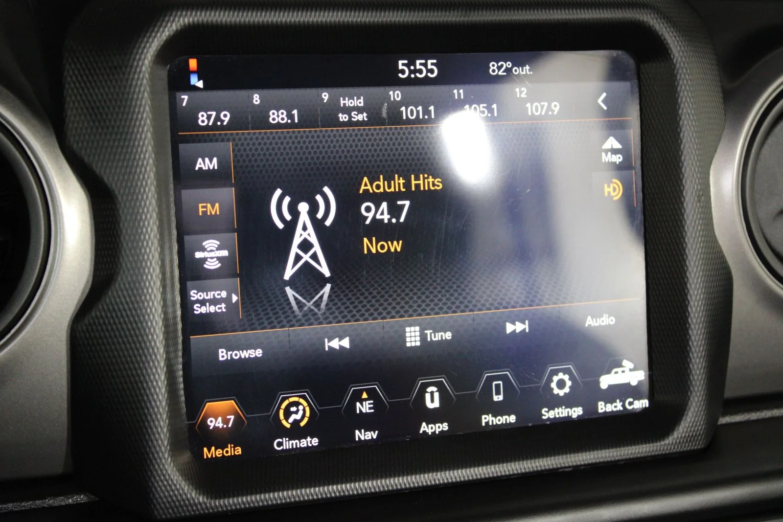 Used 2023 Gray Jeep Sport image 24