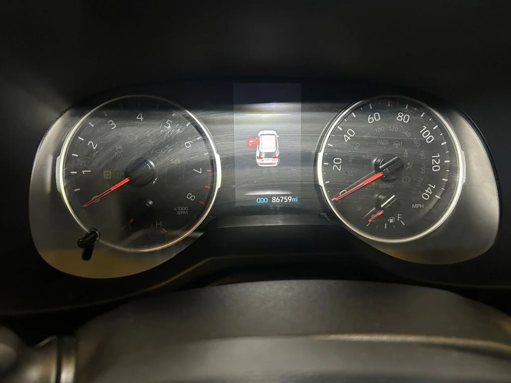 Used 2020 Super White Toyota XLE image 24