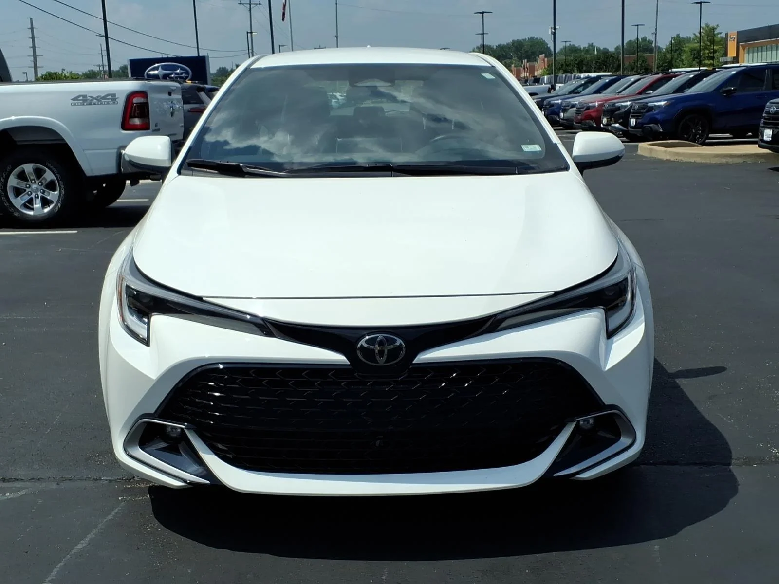 Used 2024 Ice Cap Toyota XSE image 32