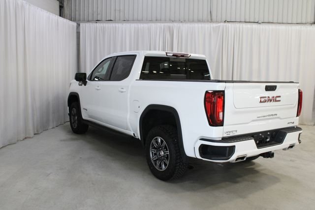 Used 2024 White GMC AT4 image 29