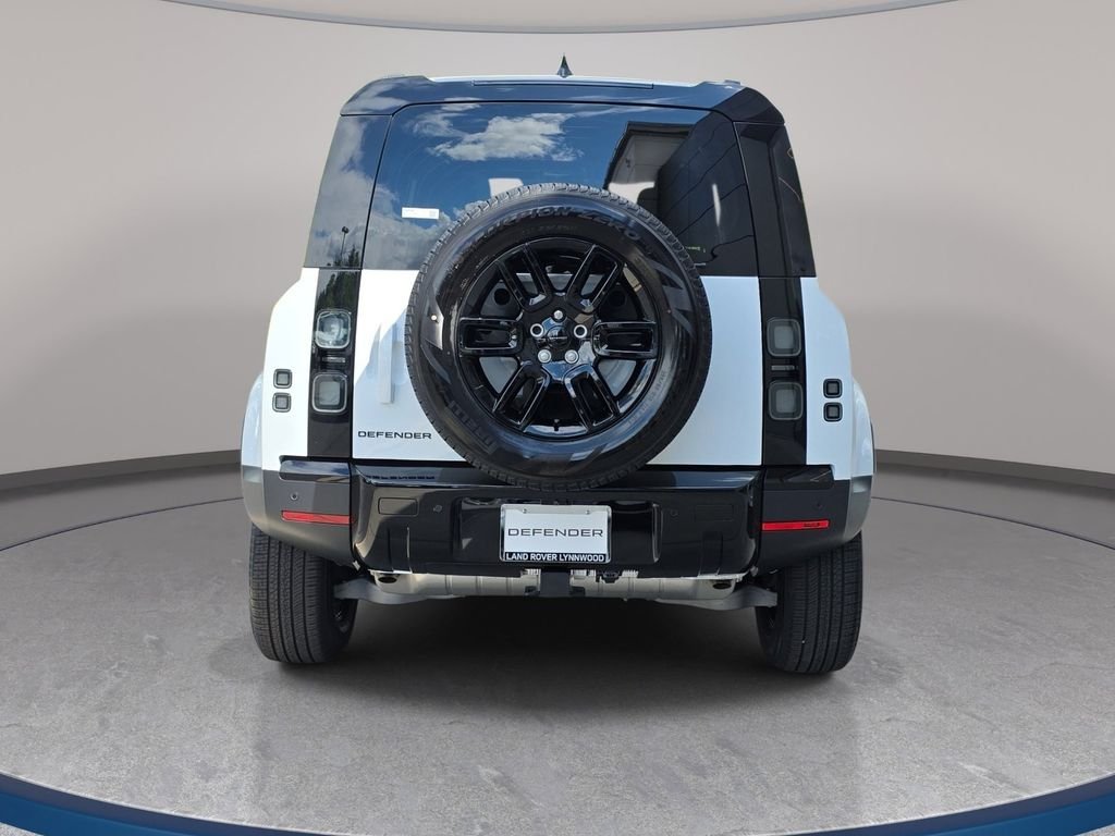 New 2026 Fuji White LAND ROVER S image 2