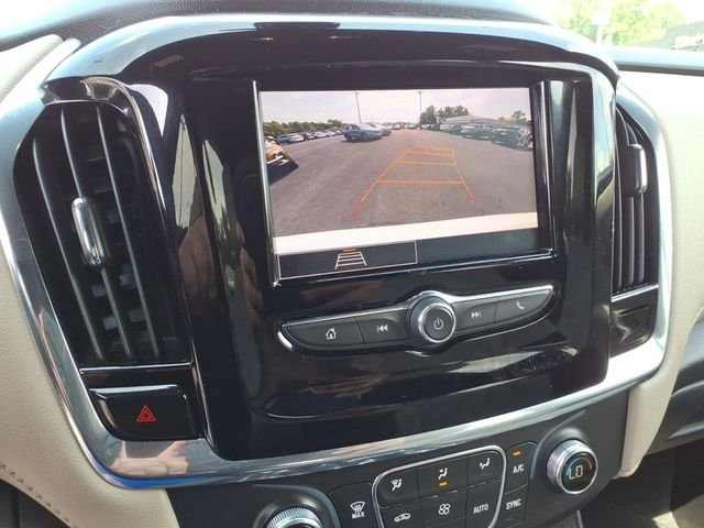 Used 2023 White Chevrolet LS image 25