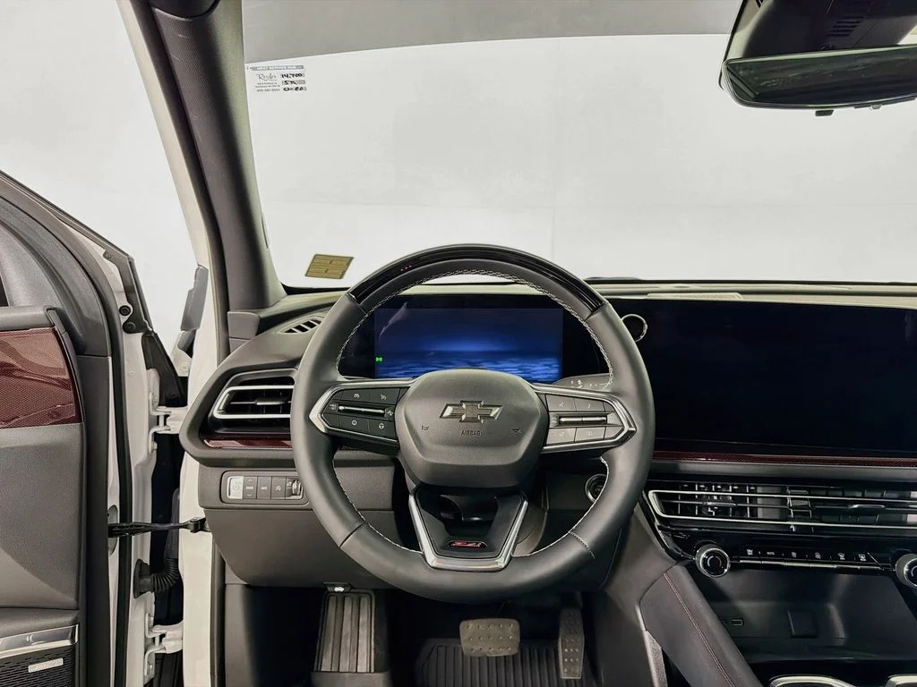 Used 2025 Beige Chevrolet Z71 image 21