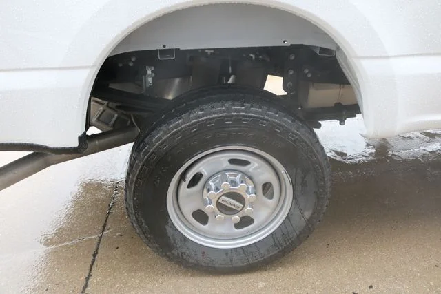 Used 2023 White Ford XL image 32